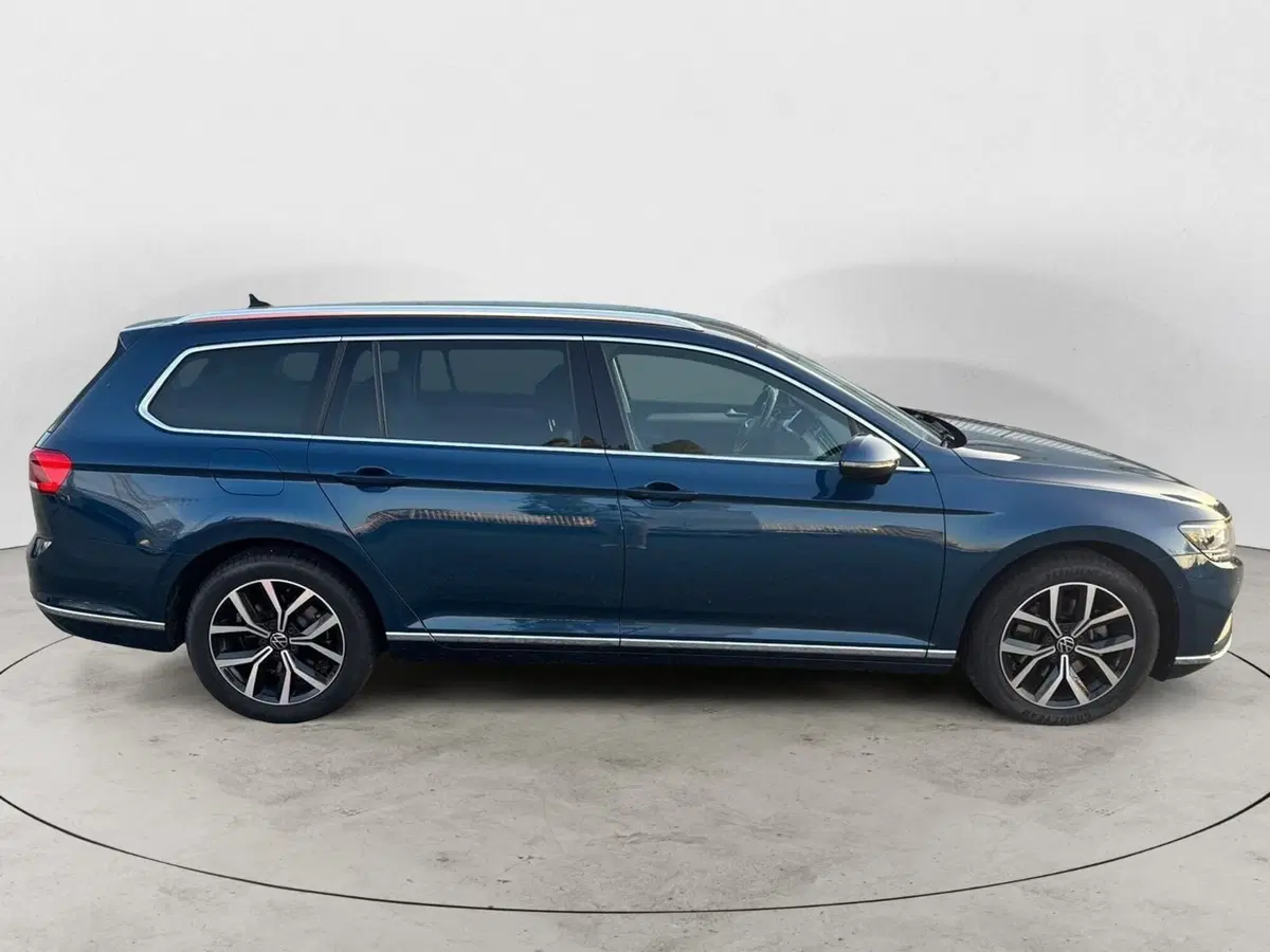 Volkswagen Passat Variant usata a Monza e Brianza (9)