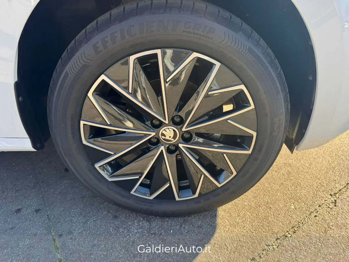Skoda Kamiq nuova a Salerno (13)