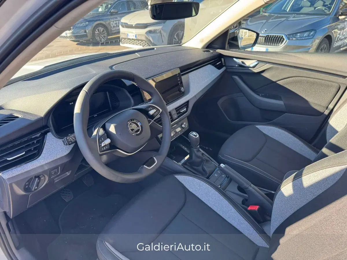 Skoda Kamiq nuova a Salerno (15)