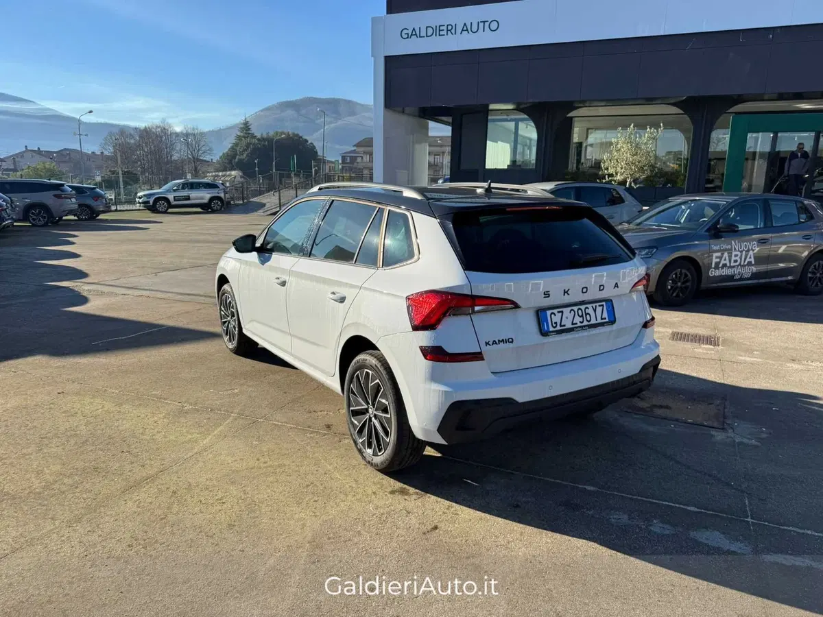 Skoda Kamiq nuova a Salerno (3)