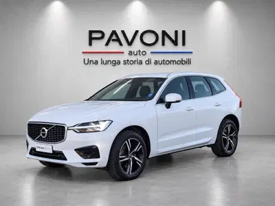 Volvo XC60 D5 AWD Geartronic R-design del 2018 usata a Pescara