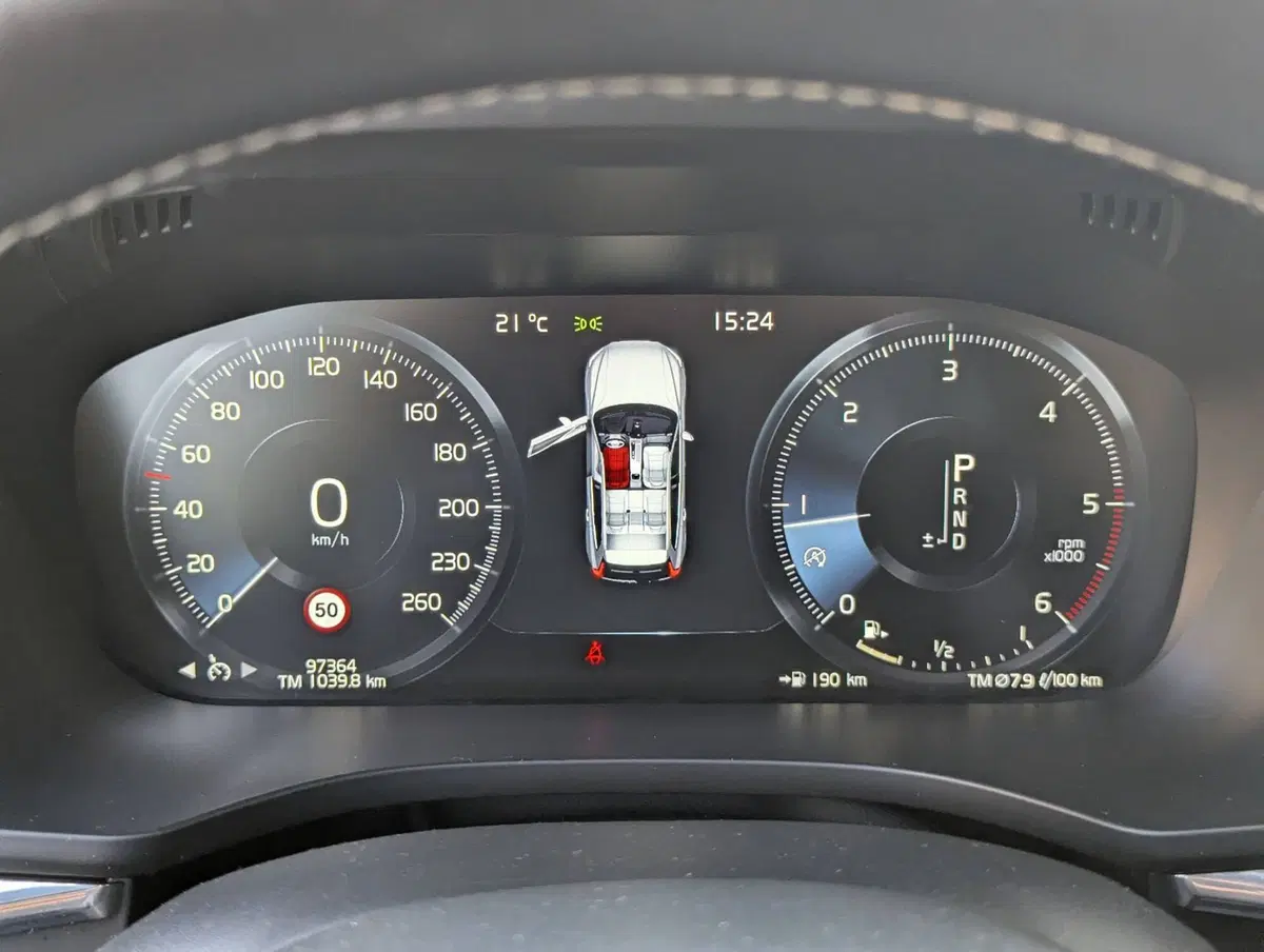 Volvo XC60 usata a Pescara (14)