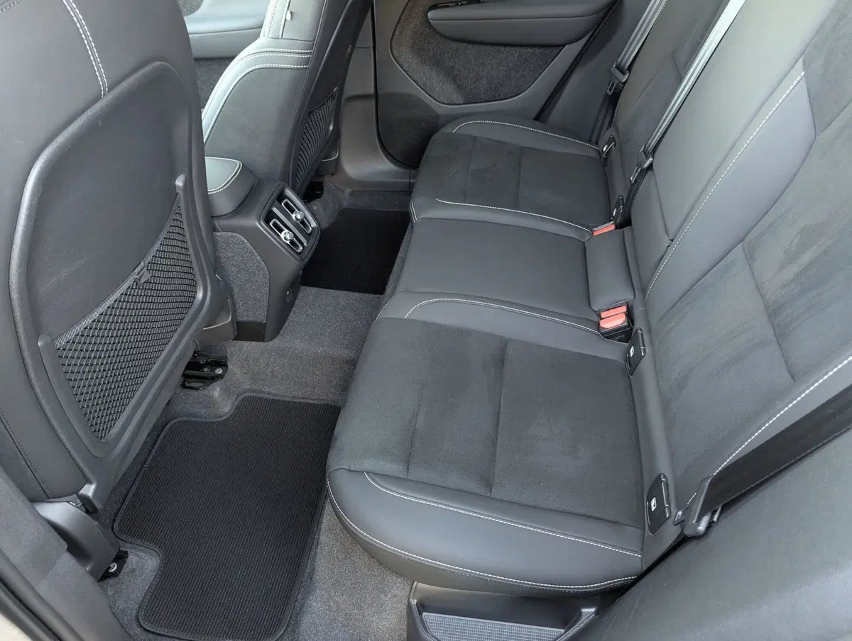 Volvo XC40 usata a Pescara (11)