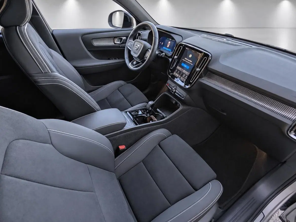 Volvo XC40 usata a Pescara (8)