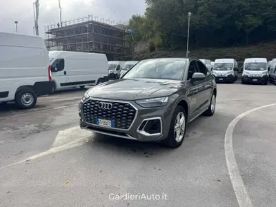 Audi Q5 Sportback Sportback 40 2.0 tdi mhev 12V quattro s-tronic del 2024 usata a Fisciano