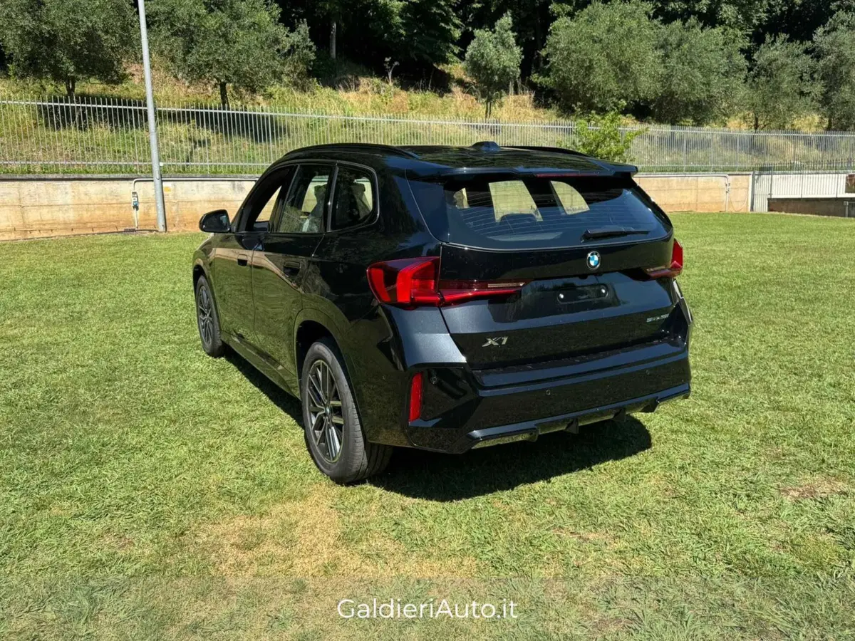 BMW X1 nuova a Salerno (3)