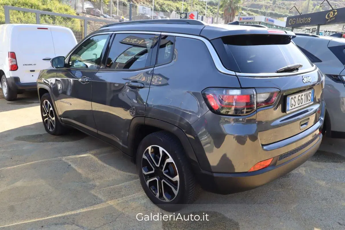 Jeep Avenger usata a Salerno (3)