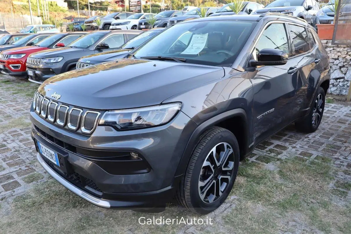 Jeep Avenger usata a Salerno
