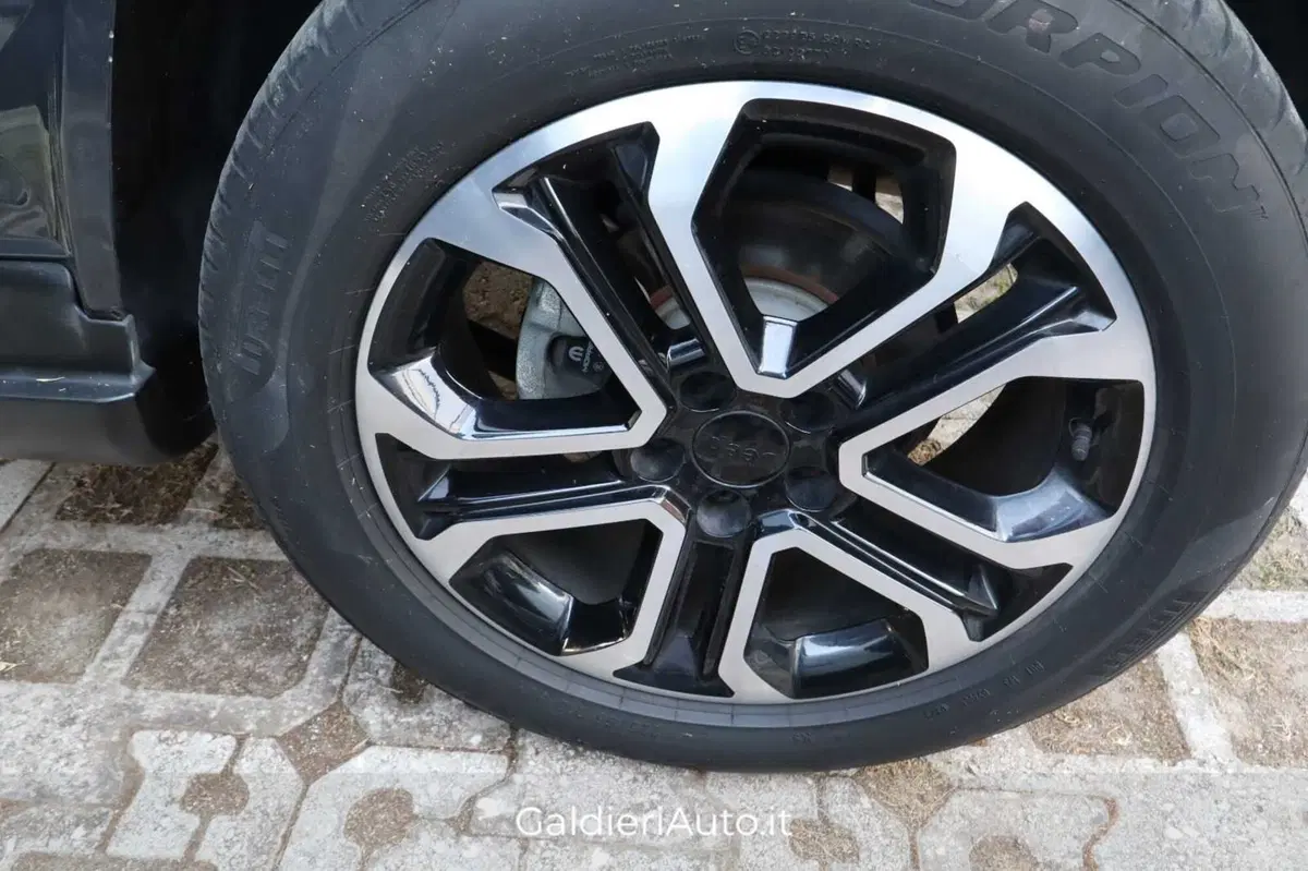 Jeep Avenger usata a Salerno (16)