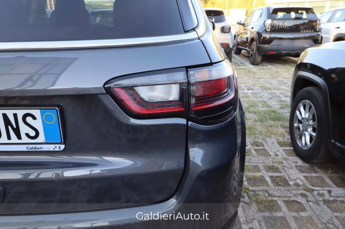 Jeep Avenger usata a Salerno (19)