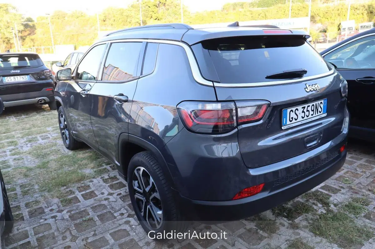 Jeep Avenger usata a Salerno (3)