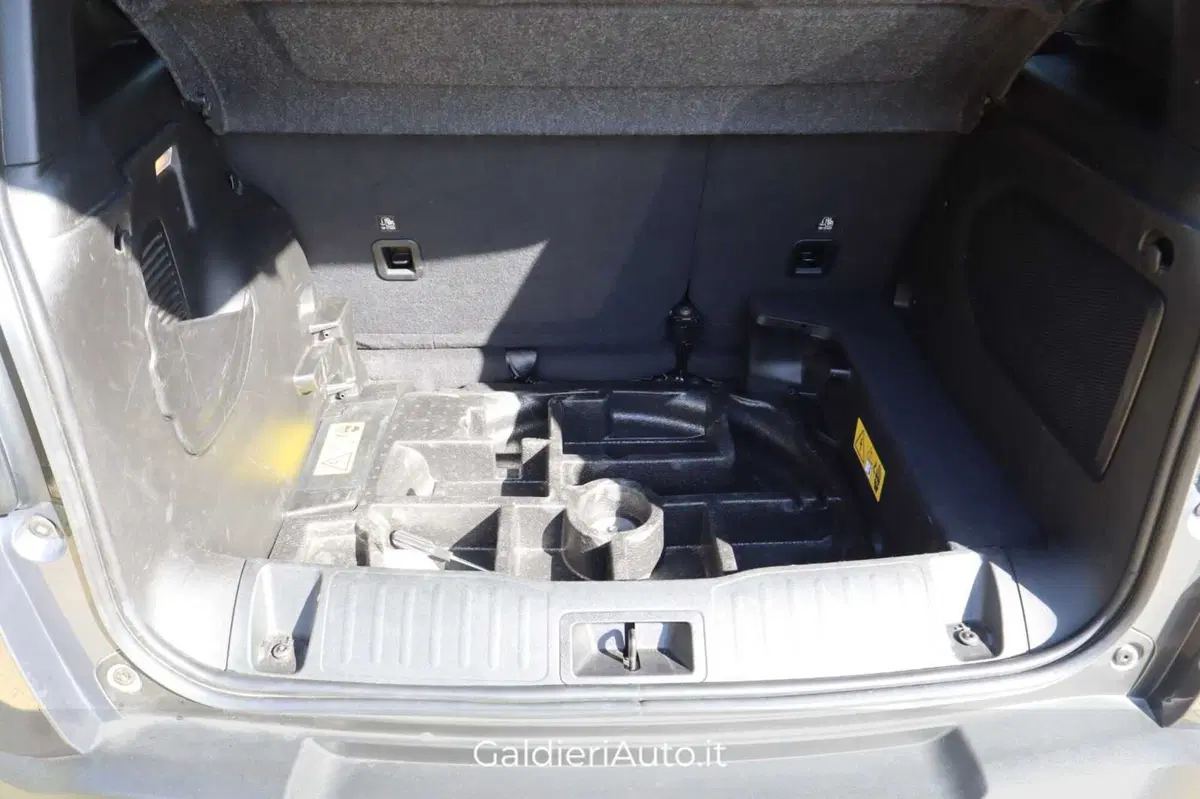 Jeep Avenger usata a Salerno (14)