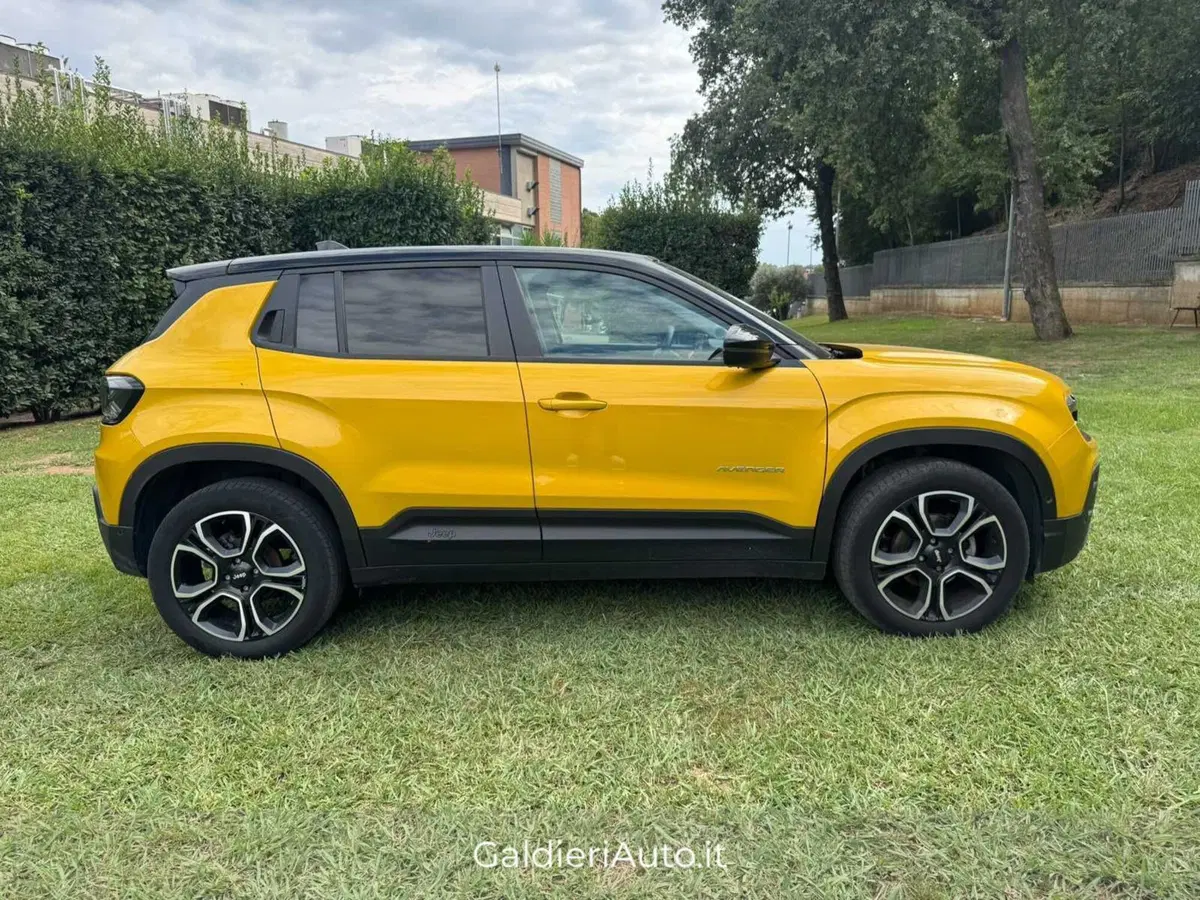 Jeep Avenger usata a Salerno (16)