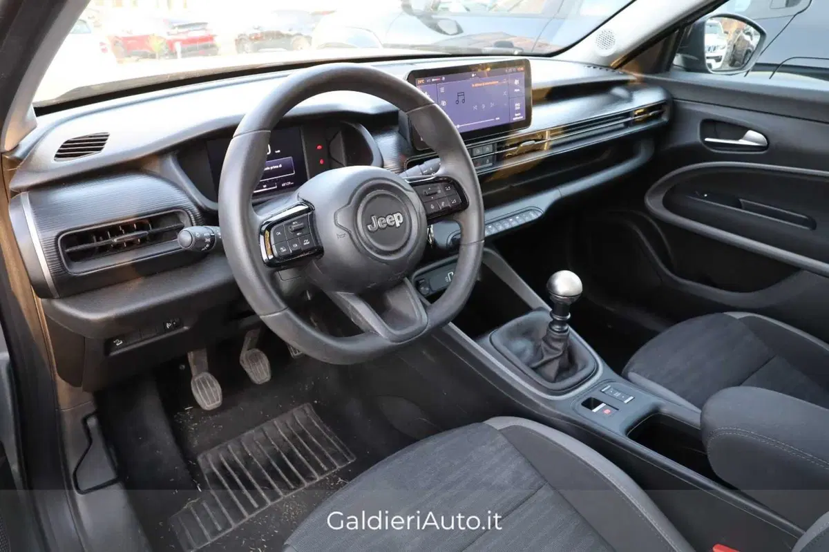 Jeep Avenger usata a Salerno (8)