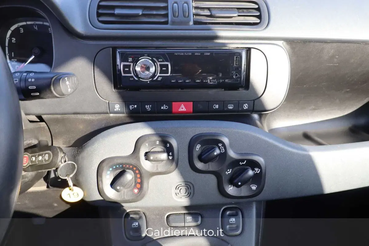Fiat Panda usata a Salerno (13)