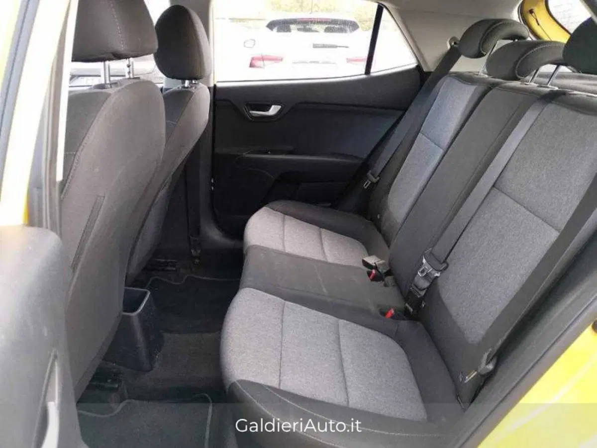 Kia Stonic usata a Salerno (7)