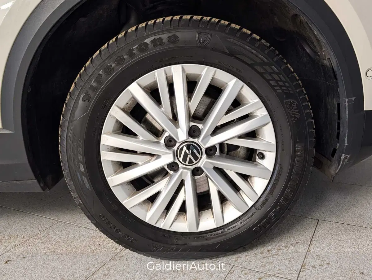 Volkswagen T-Roc usata a Salerno (16)