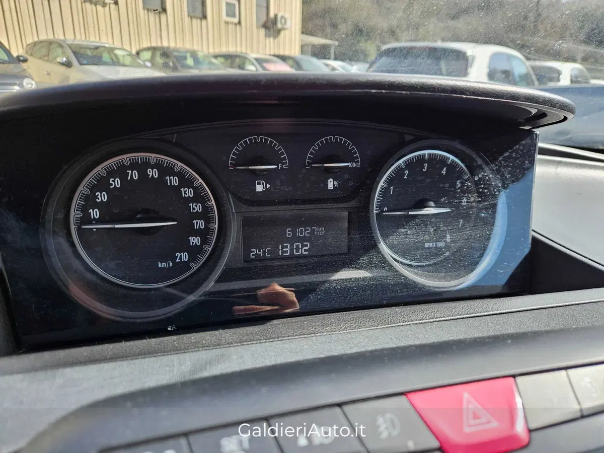 Lancia Ypsilon usata a Salerno (10)
