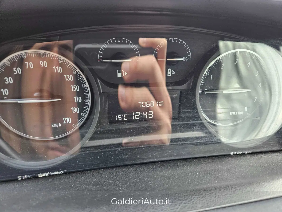 Lancia Ypsilon usata a Salerno (10)