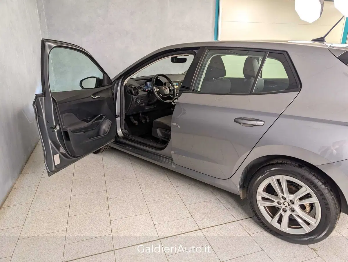 Skoda Fabia usata a Salerno (14)