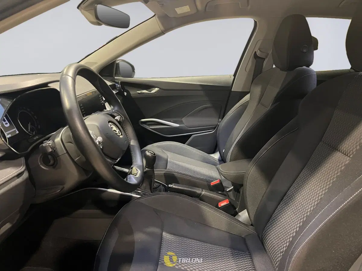 Skoda Fabia usata a Milano (10)