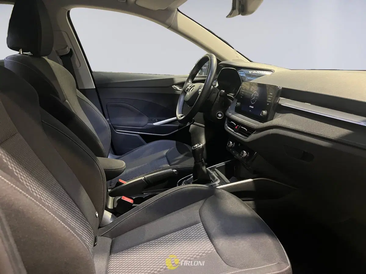 Skoda Fabia usata a Milano (11)