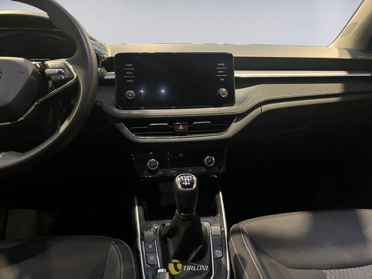 Skoda Fabia usata a Milano (15)