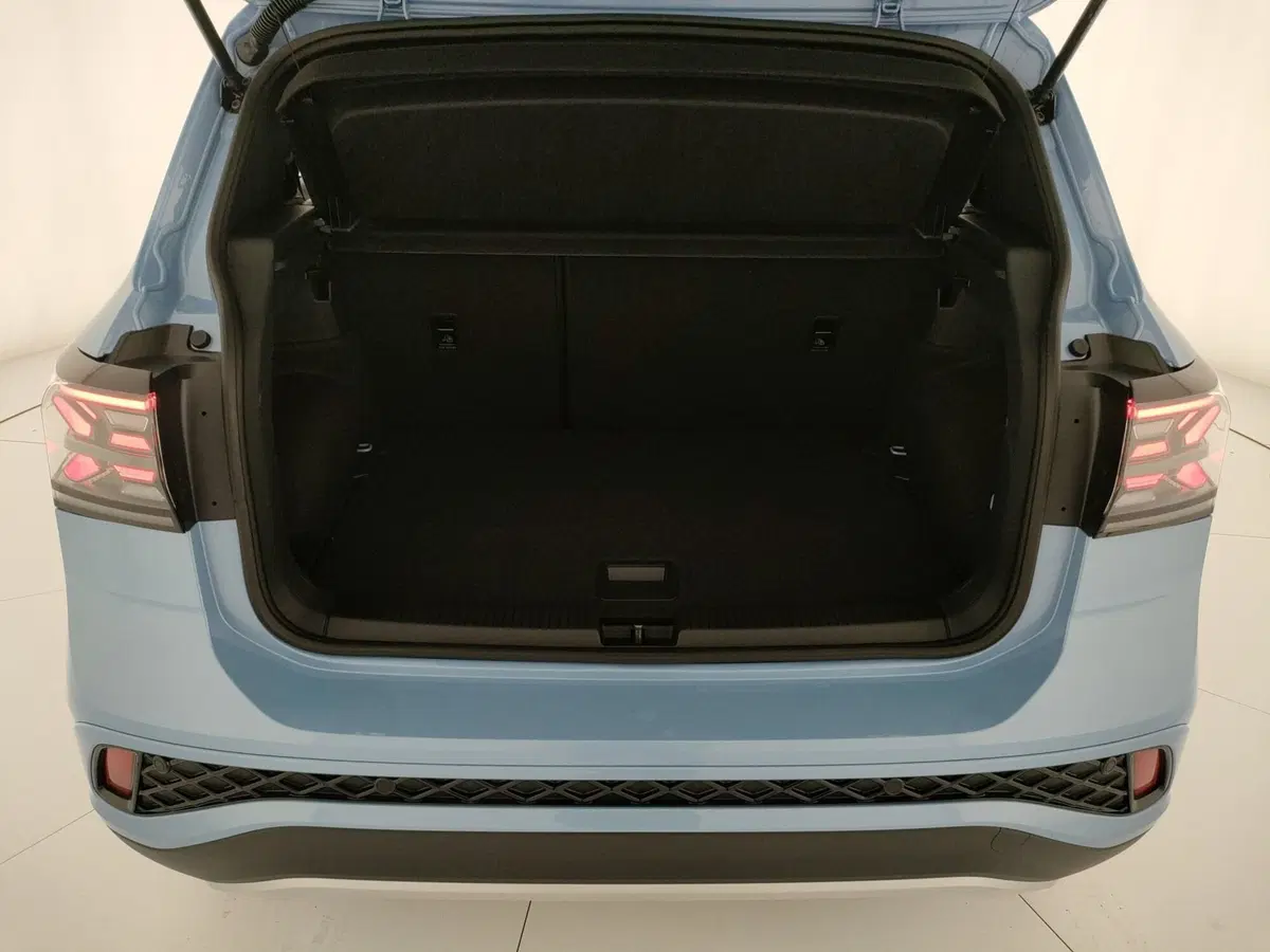 Volkswagen T-Cross nuova a Arezzo (13)