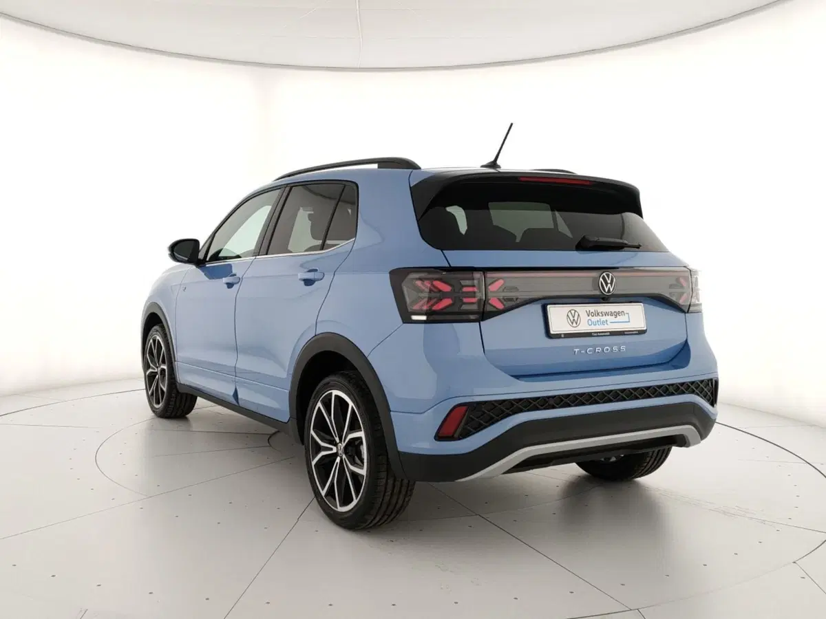 Volkswagen T-Cross nuova a Arezzo (4)