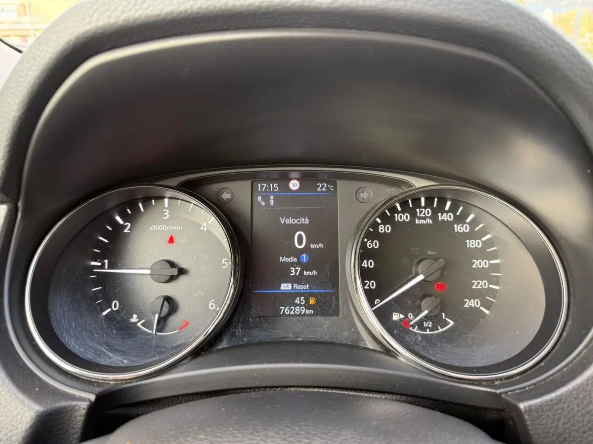 Nissan X-Trail usata a Massa-Carrara (9)