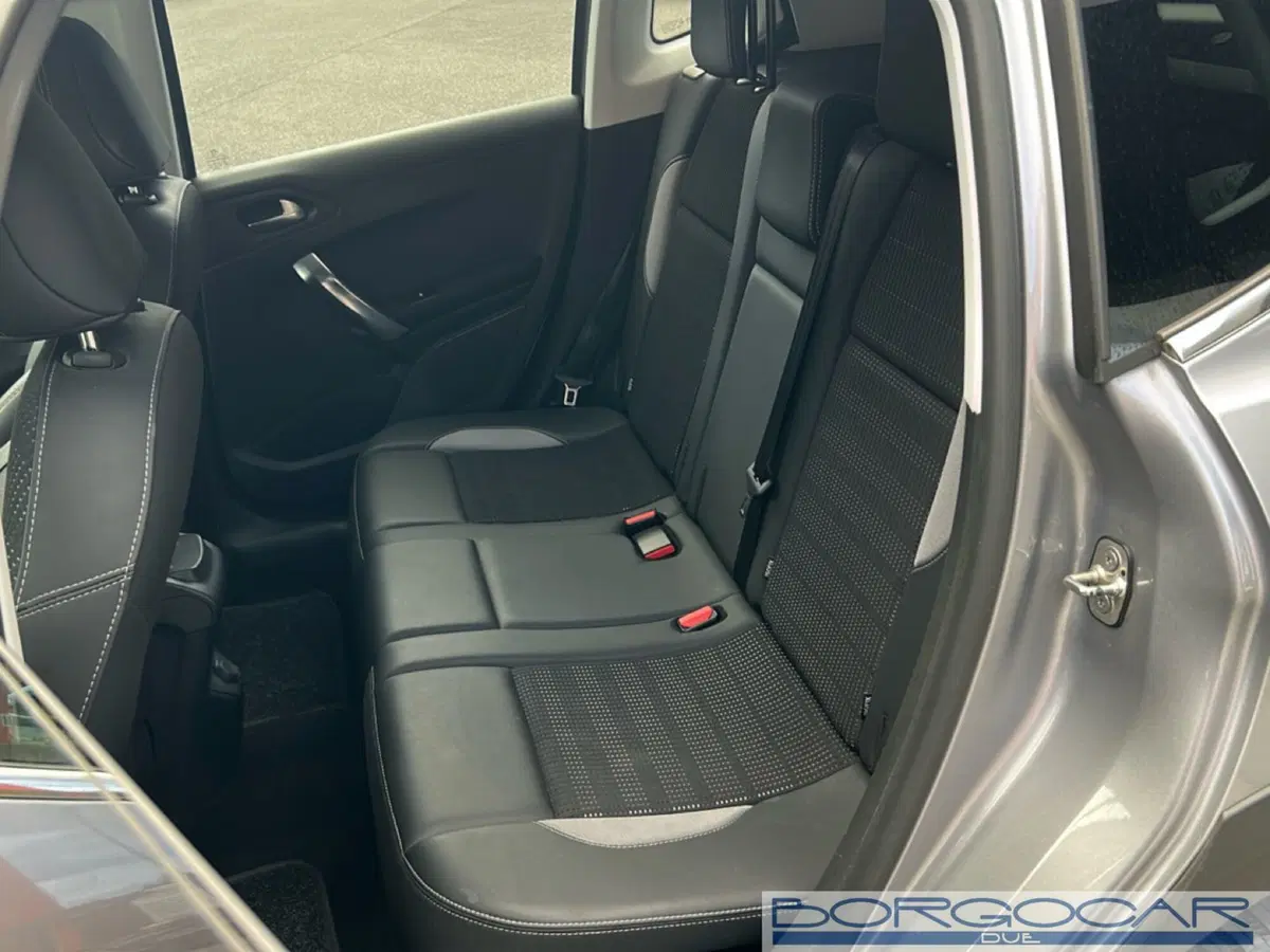 Peugeot 2008 usata a Vercelli (15)