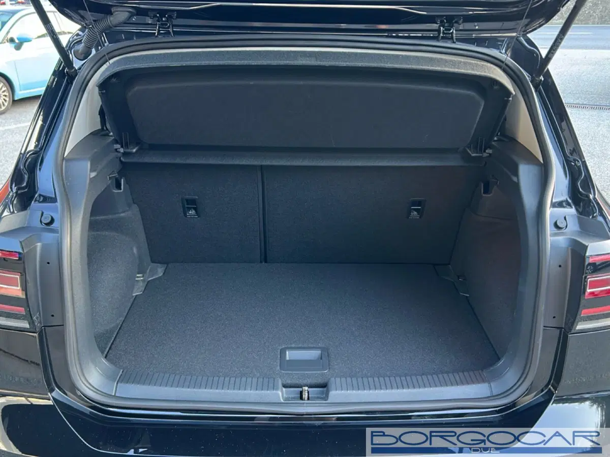 Volkswagen T-Cross usata a Vercelli (11)