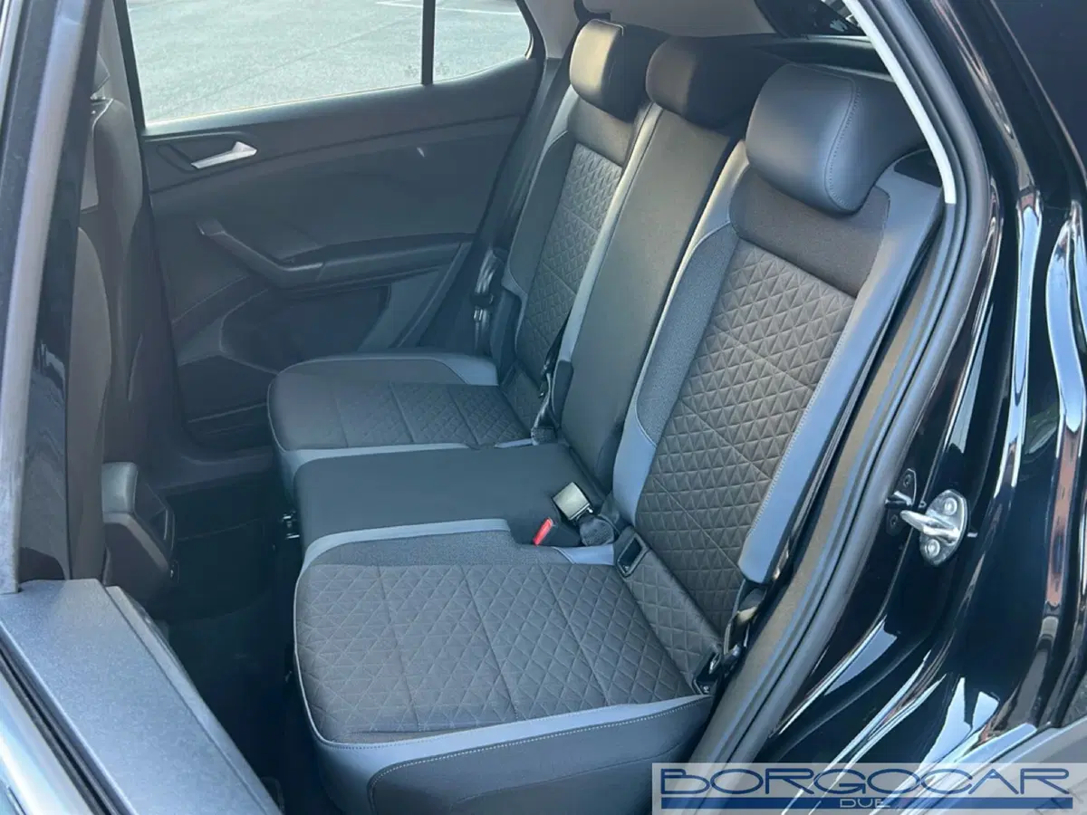 Volkswagen T-Cross usata a Vercelli (14)