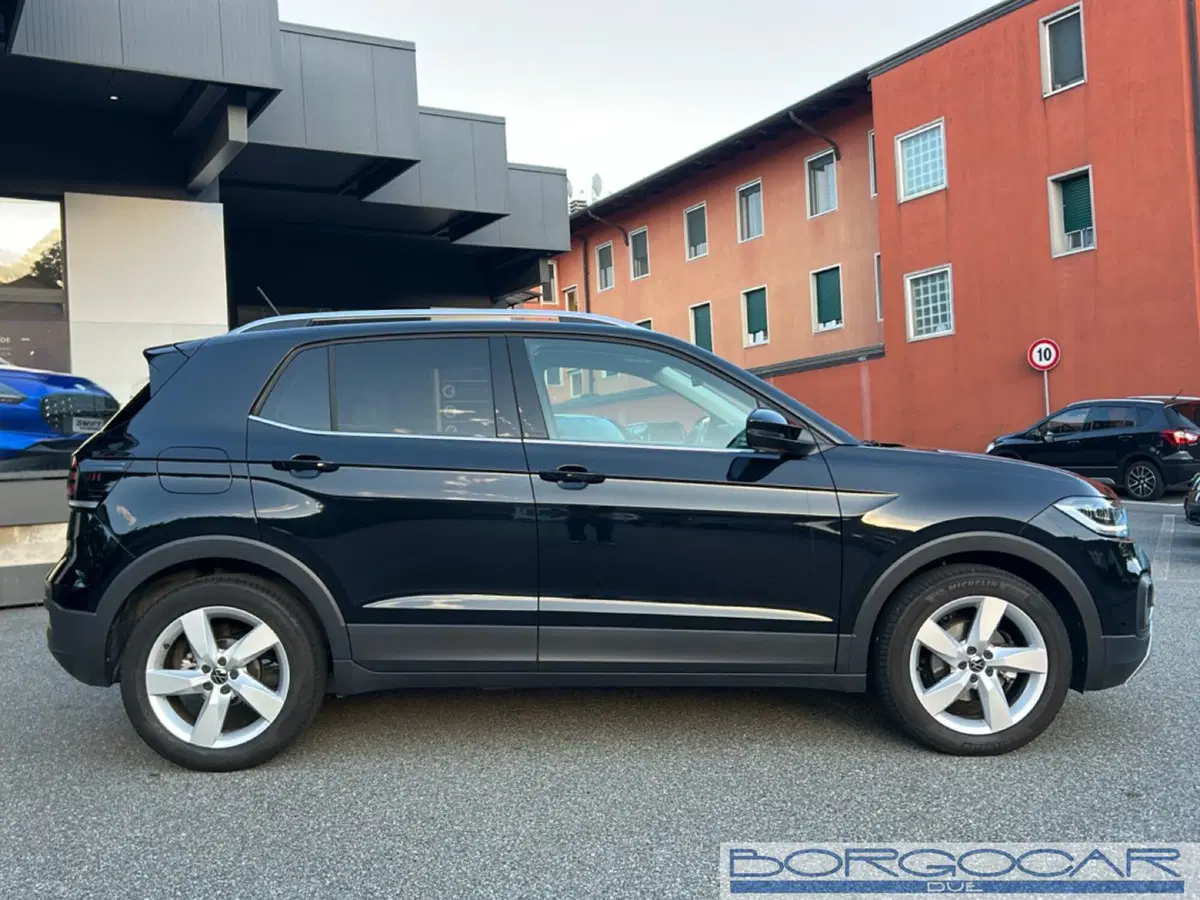Volkswagen T-Cross usata a Vercelli (8)