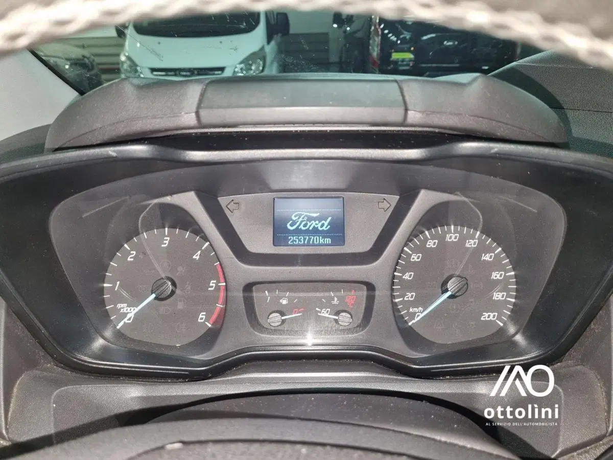 Ford Transit Custom Furgone usata a Cagliari (8)
