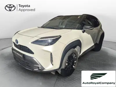 Toyota Yaris Cross 1.5h GR Sport Black Sky fwd 116cv e-cvt del 2023 usata a Roma