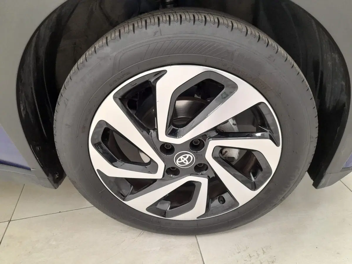 Toyota Aygo X usata a Alessandria (9)