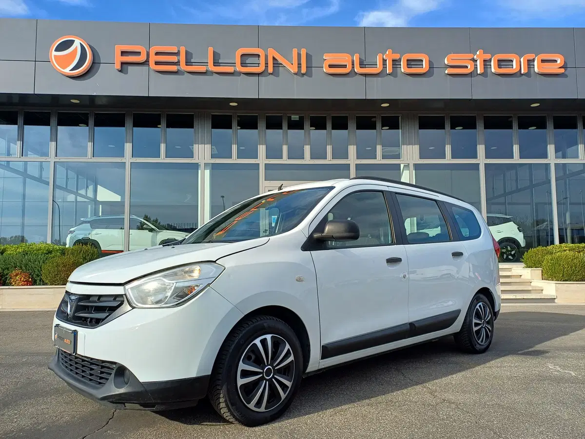 Dacia Lodgy usata a Modena (16)
