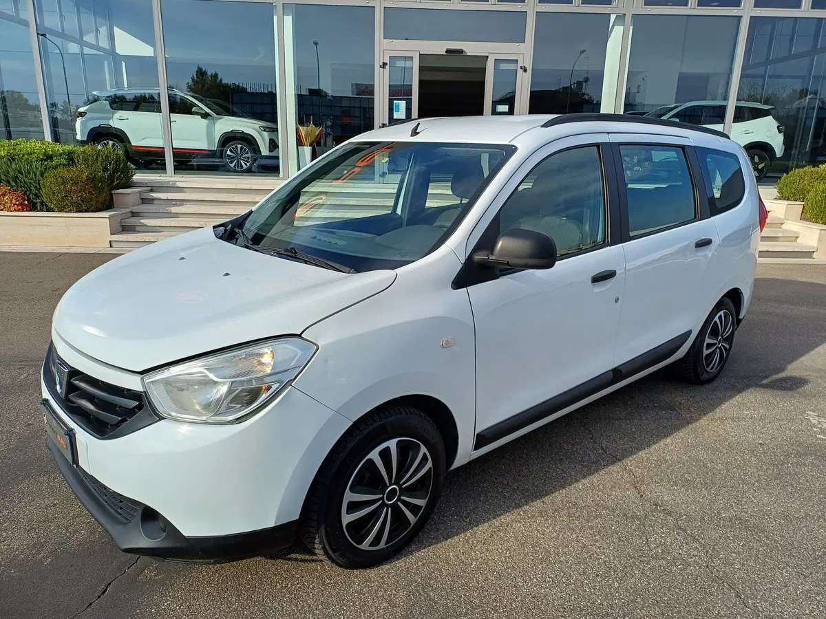 Dacia Lodgy usata a Modena (2)
