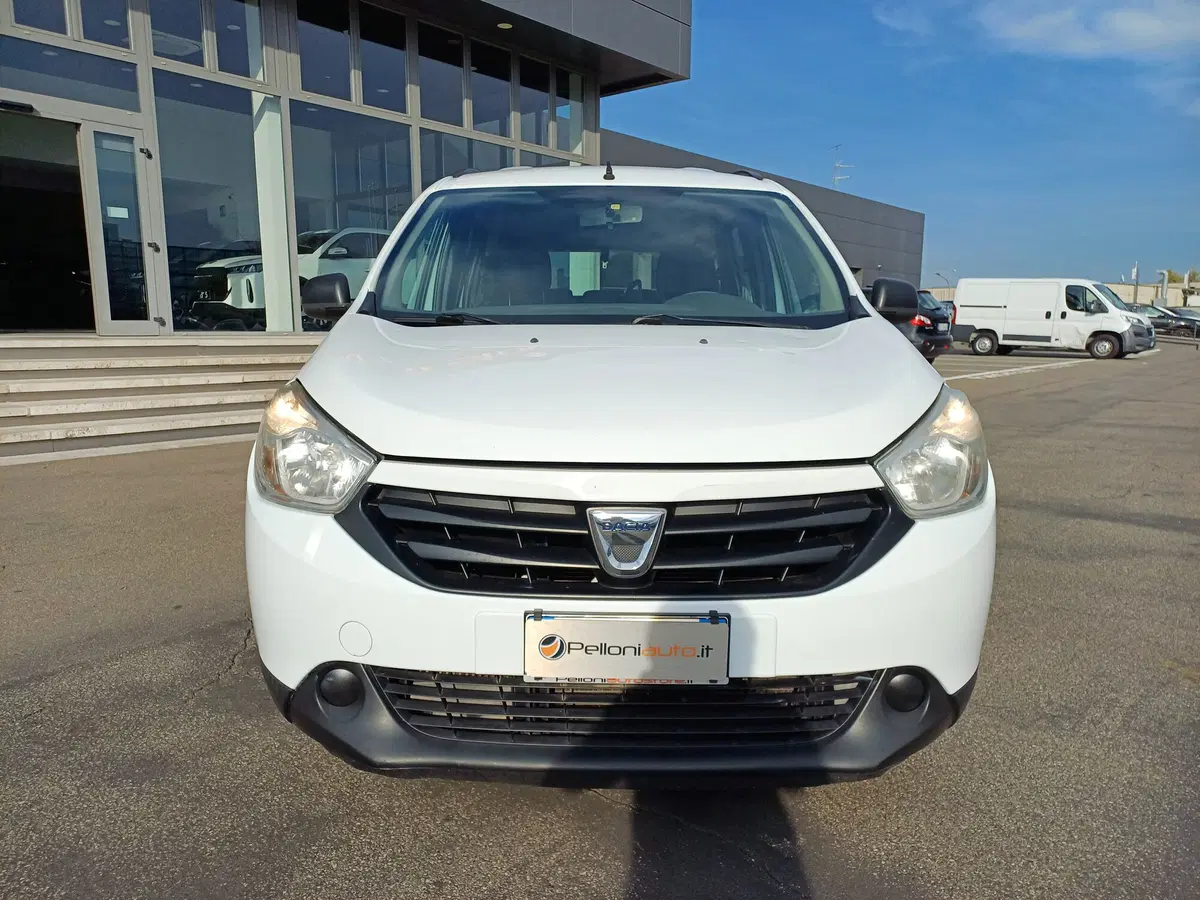 Dacia Lodgy usata a Modena (4)