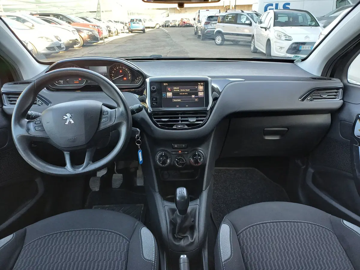 Peugeot 208 usata a Modena (11)