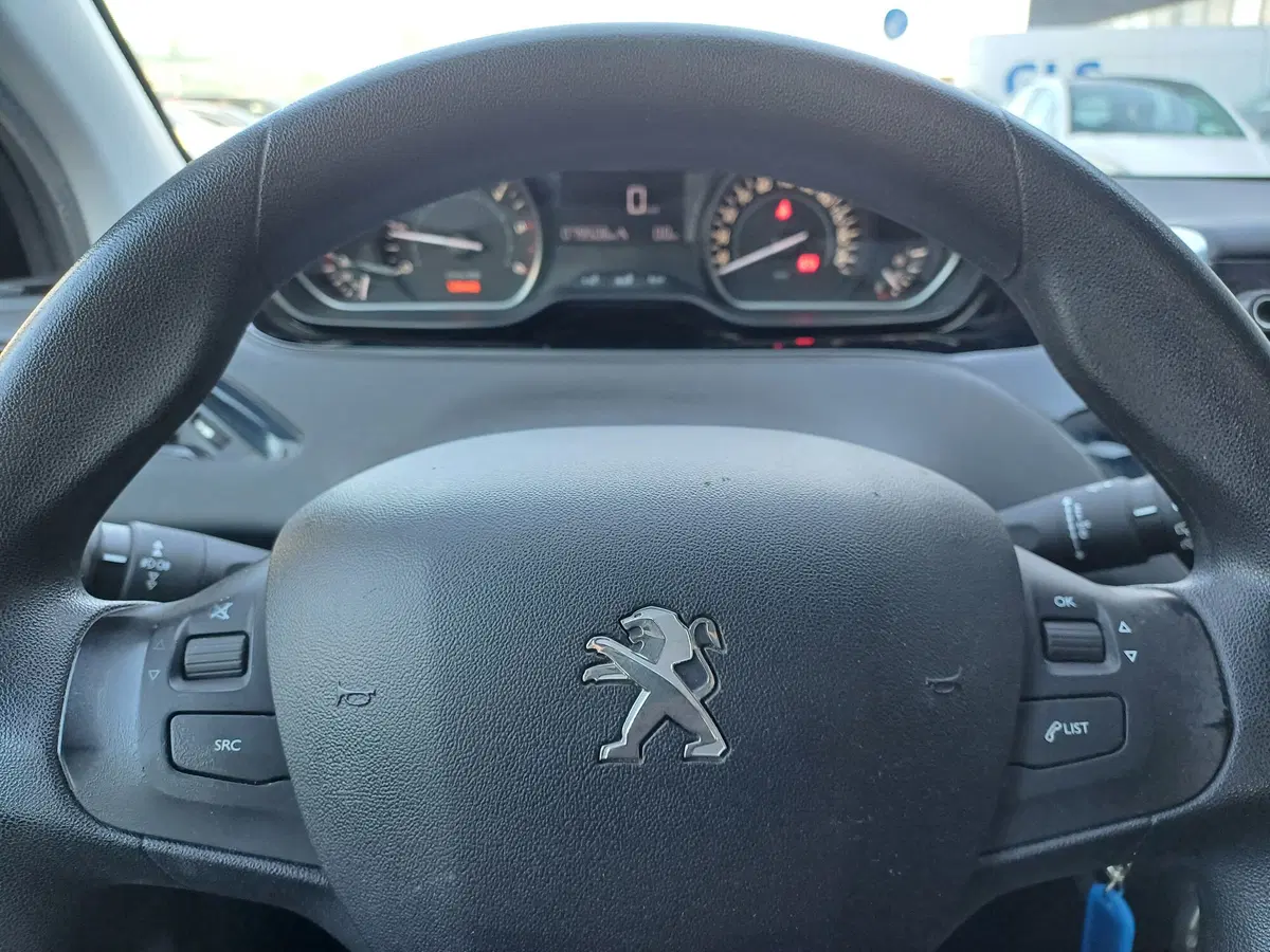 Peugeot 208 usata a Modena (14)