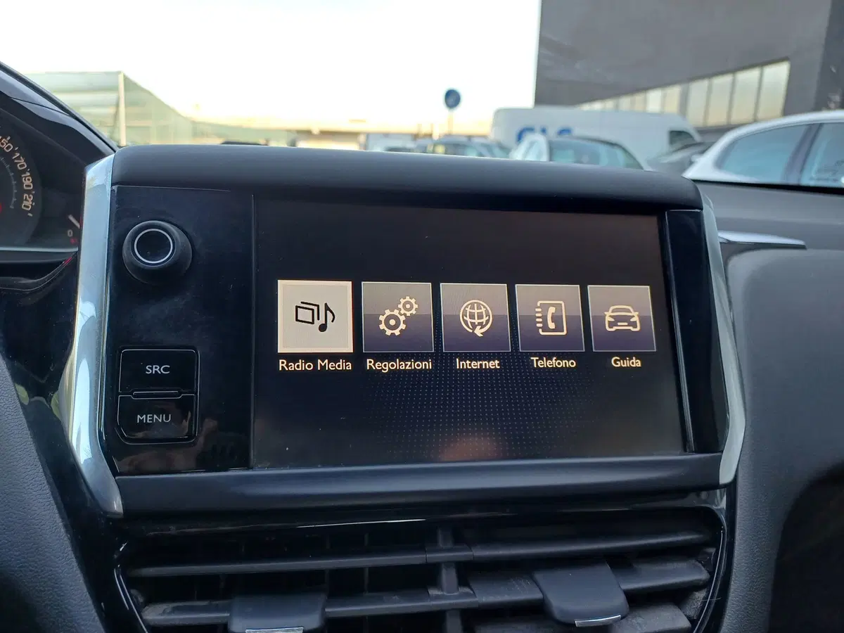Peugeot 208 usata a Modena (15)