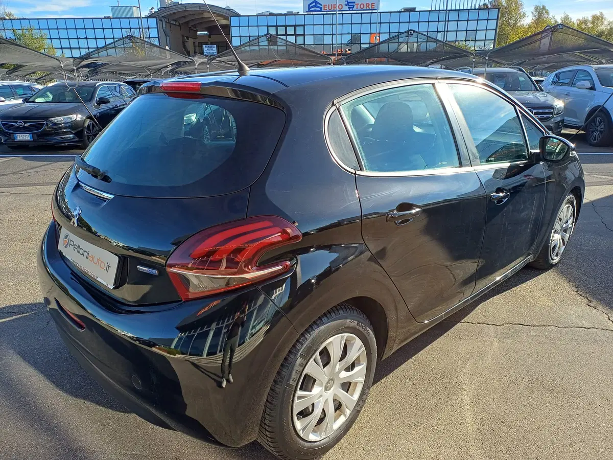 Peugeot 208 usata a Modena (7)