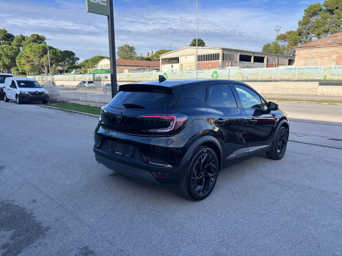 Renault Captur nuova a Ancona (5)