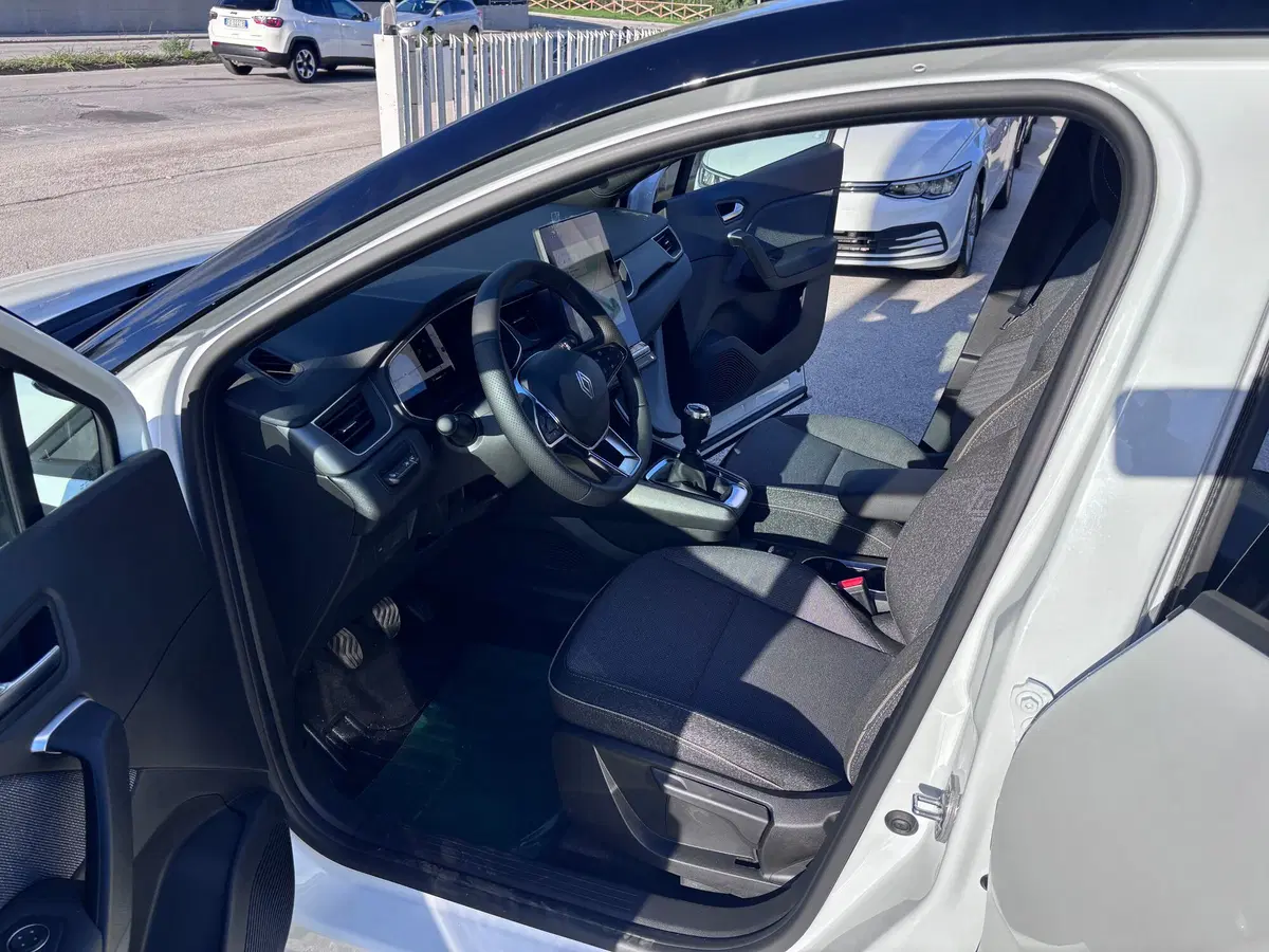 Renault Captur nuova a Ancona (9)