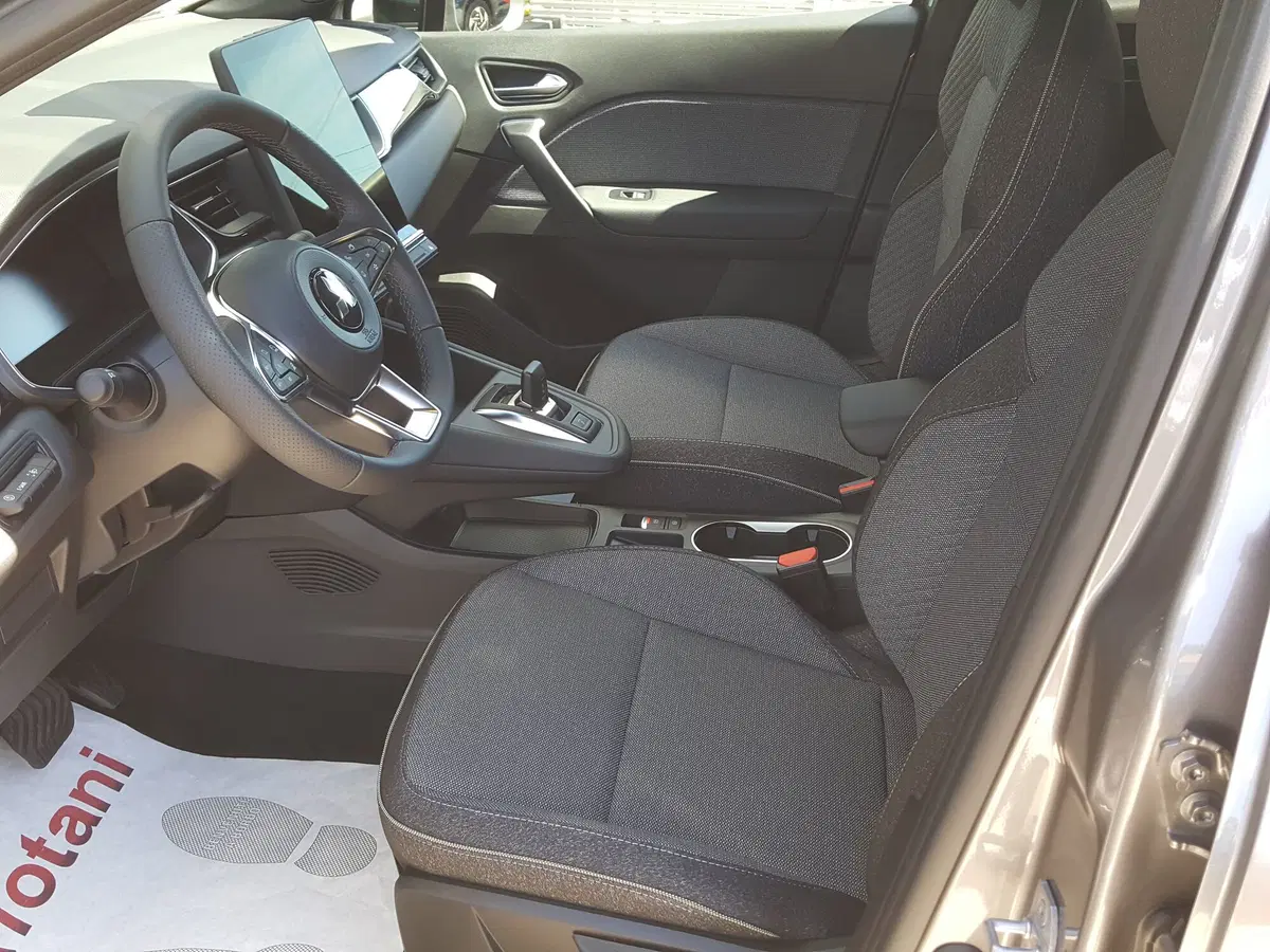 Mitsubishi Grandis nuova a L'Aquila (18)