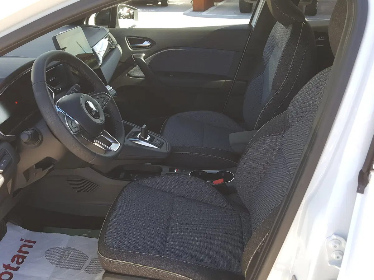 Mitsubishi Grandis nuova a L'Aquila (15)