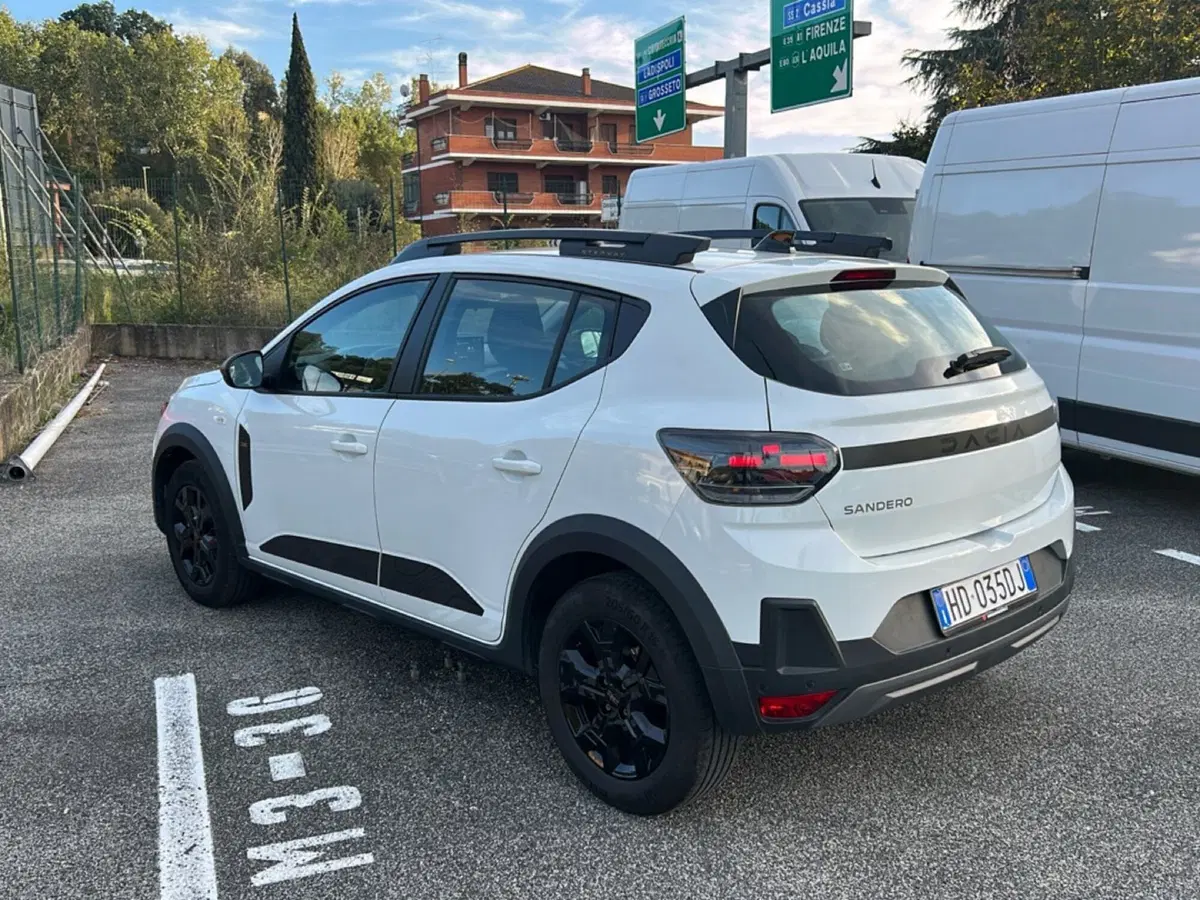 Dacia Sandero Stepway usata a Roma (4)