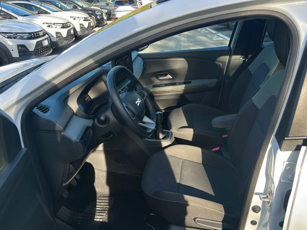 Dacia Sandero Stepway usata a Roma (13)